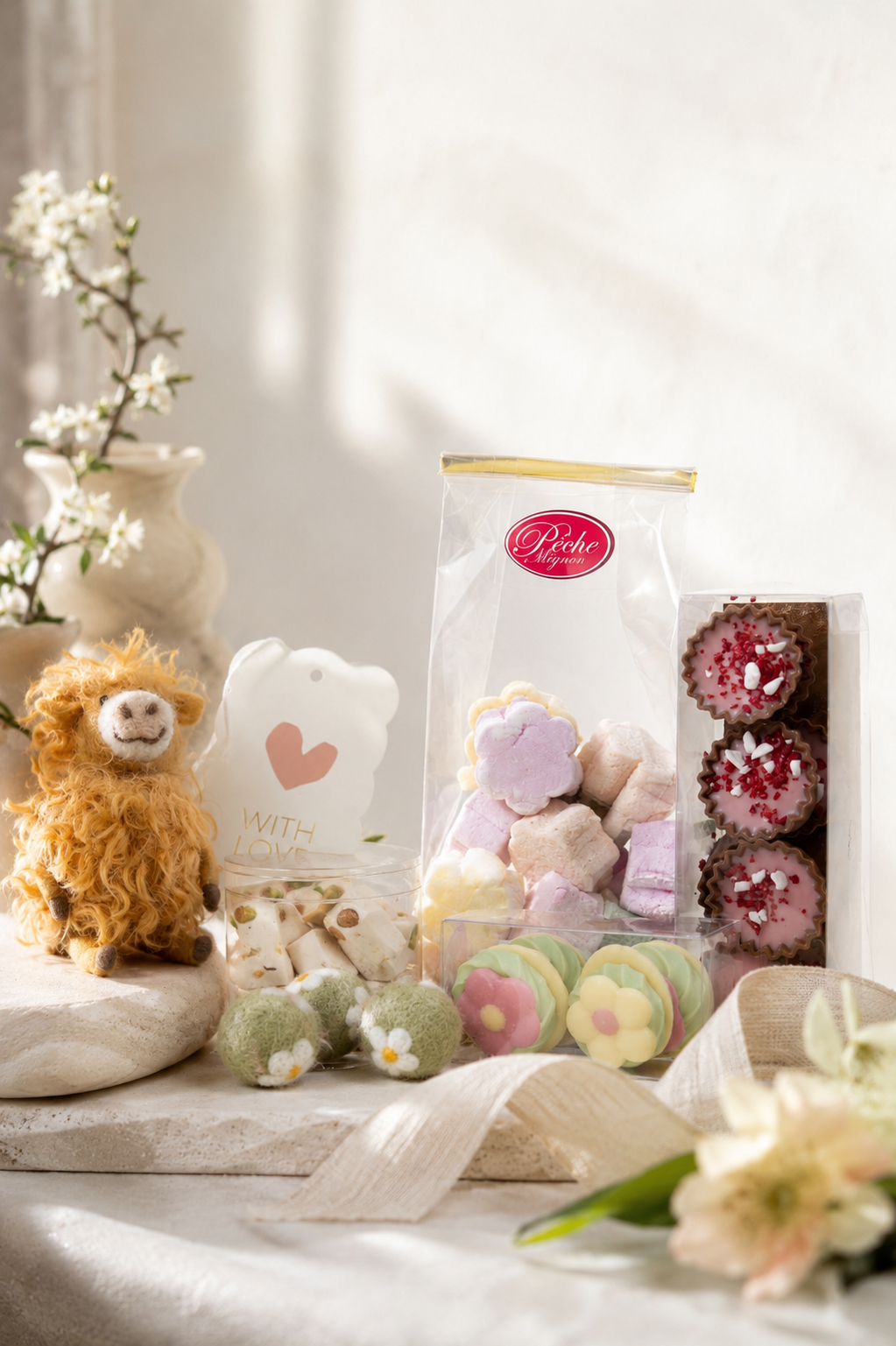 Coffret de chocolats et douceurs artisanales Péché Mignon prêt à offrir
