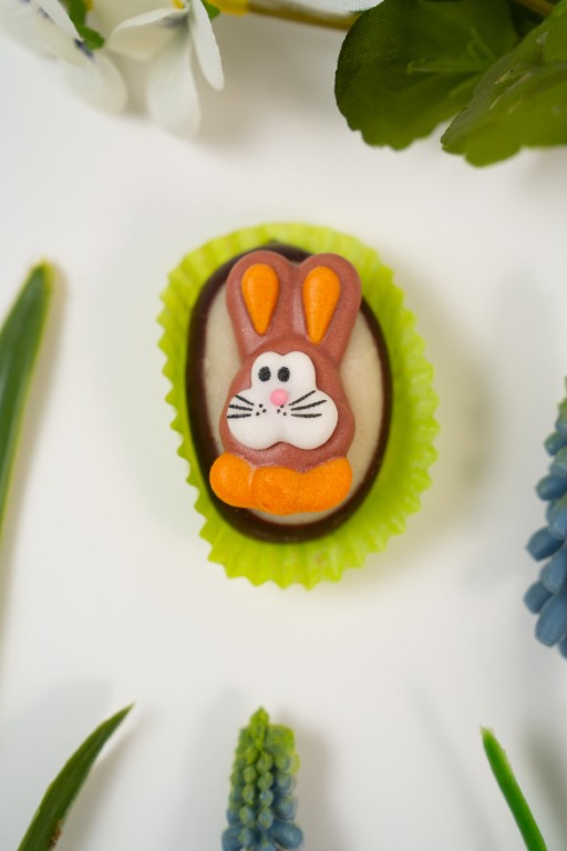 Cupcakes de Pâques Premium — Massepain, Chocolat & Poussins en Sucre Orange