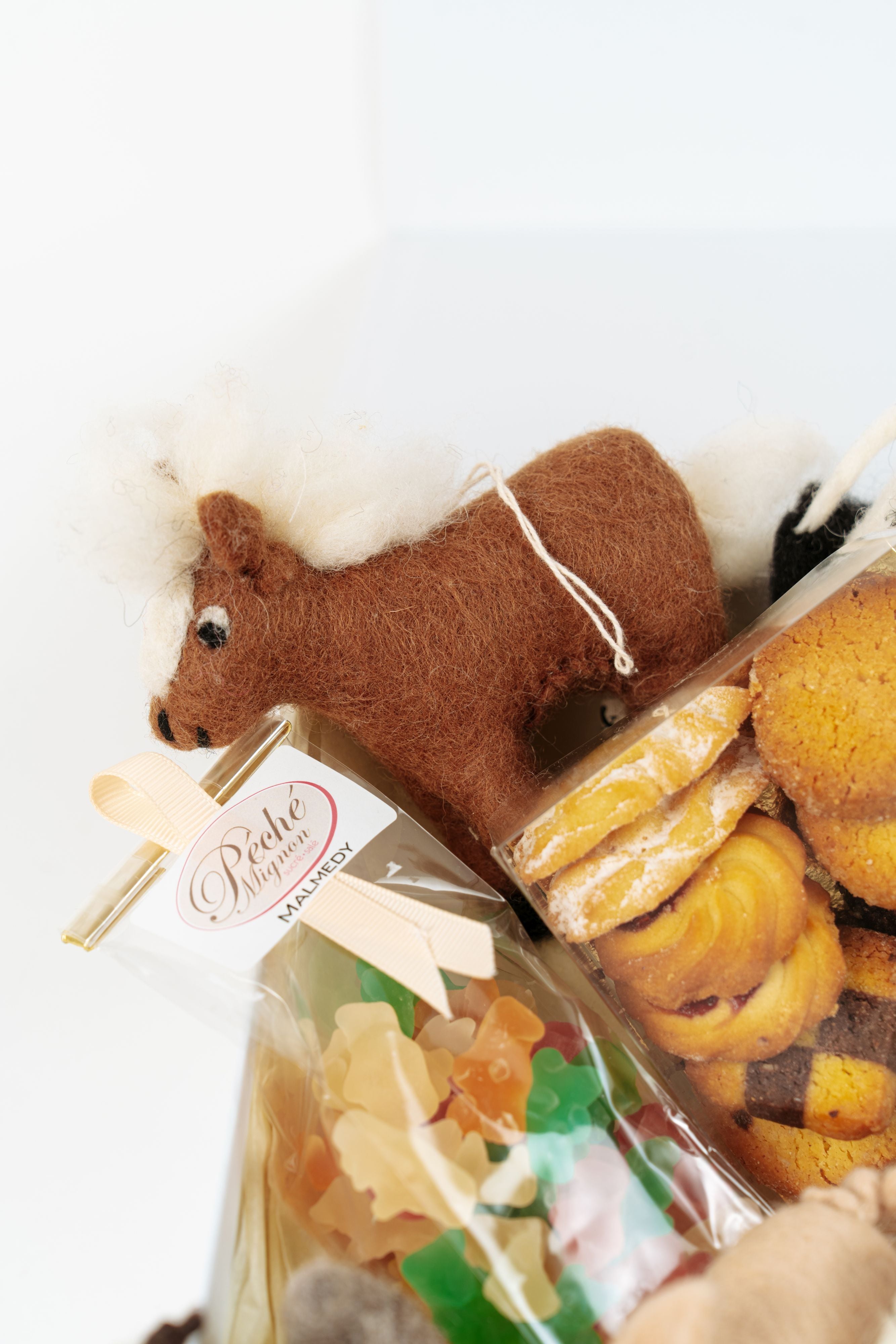 Animaux Gry & Sif en laine faits main inclus dans coffret enfant