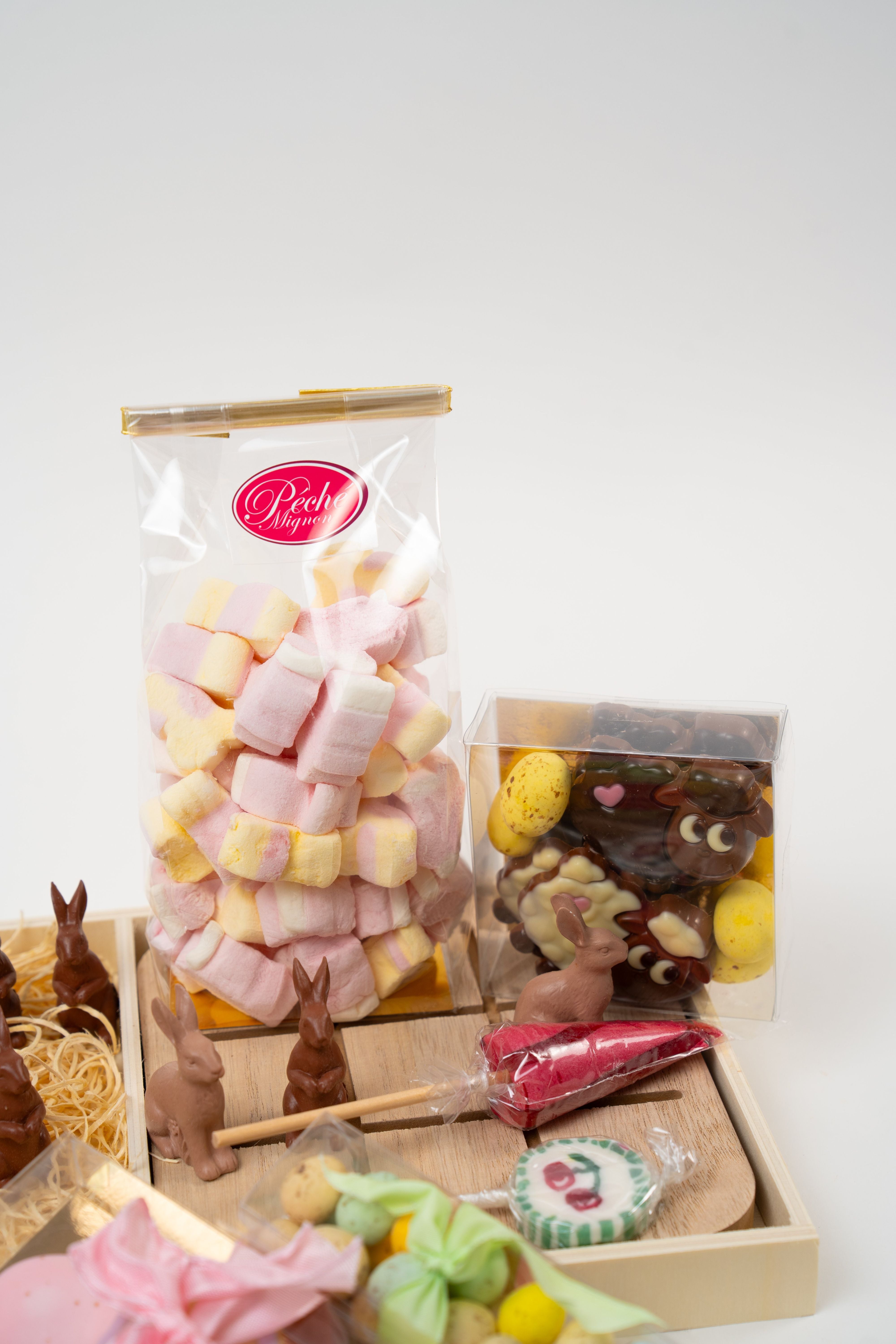 Luxury Easter chocolate tic tac toe game gift set with marshmallows candy eggs cookies and chocolate figures