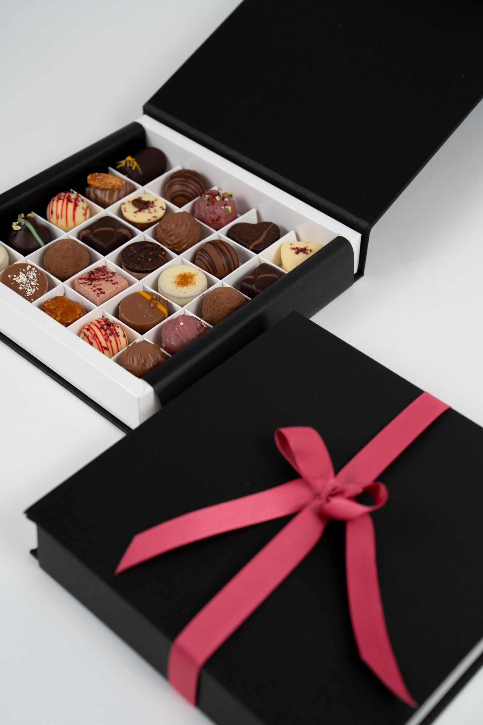 Sélection de pralines artisanales Nessi à offrir en format 300 g