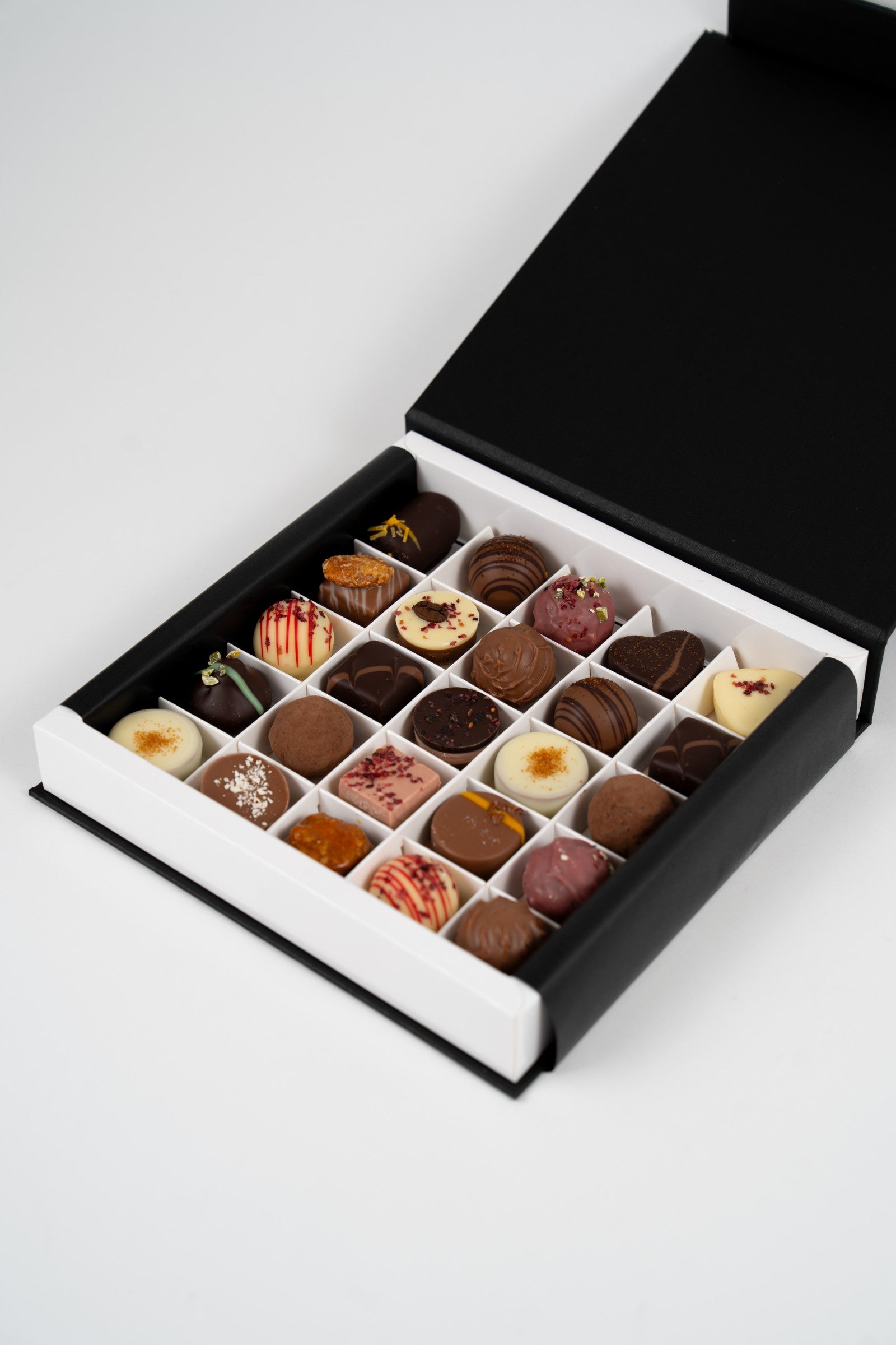Coffret Nessi 300 g de pralines artisanales Péché Mignon