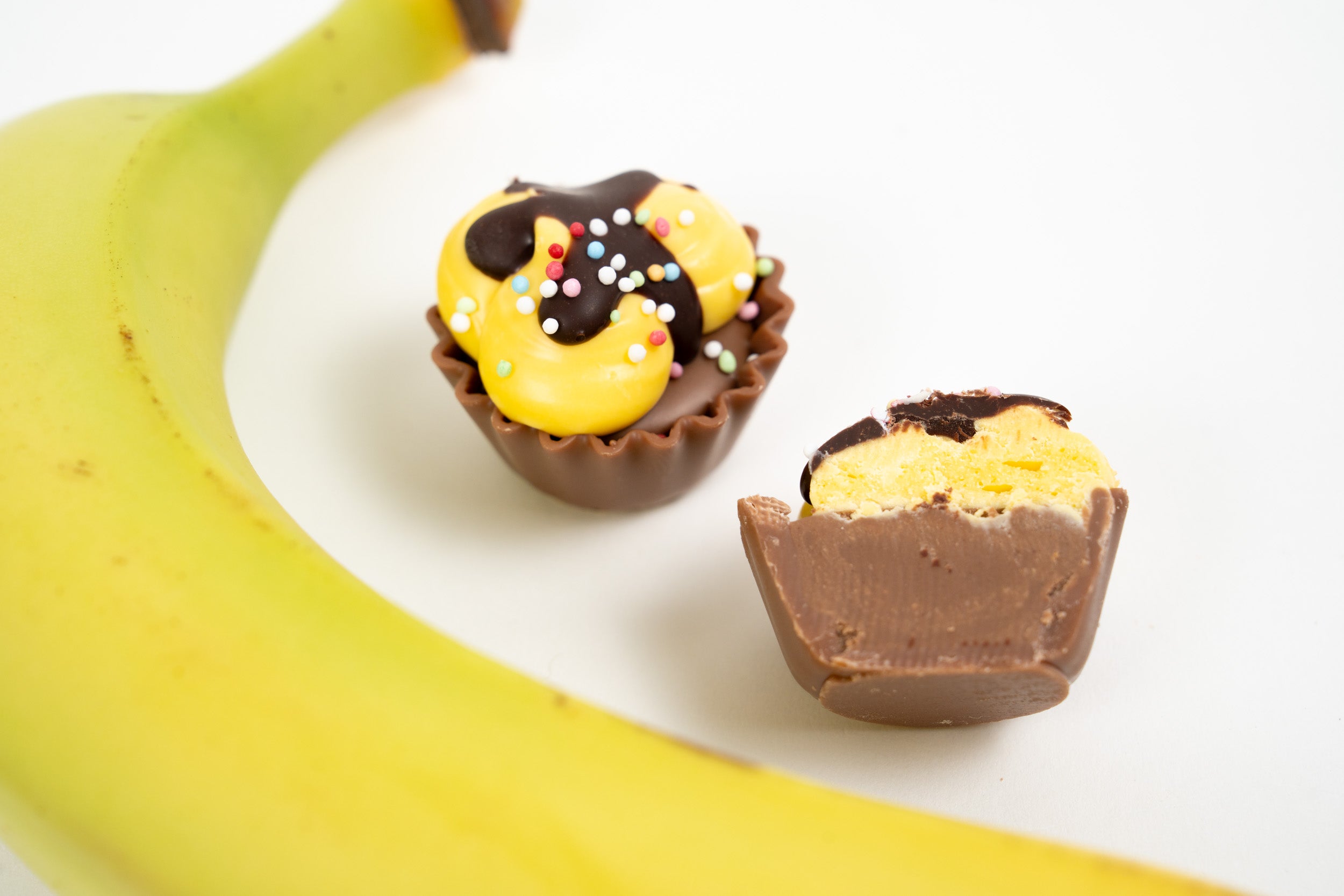 Cupcakes en chocolat belge fourrés, assortiment gourmand Péché Mignon