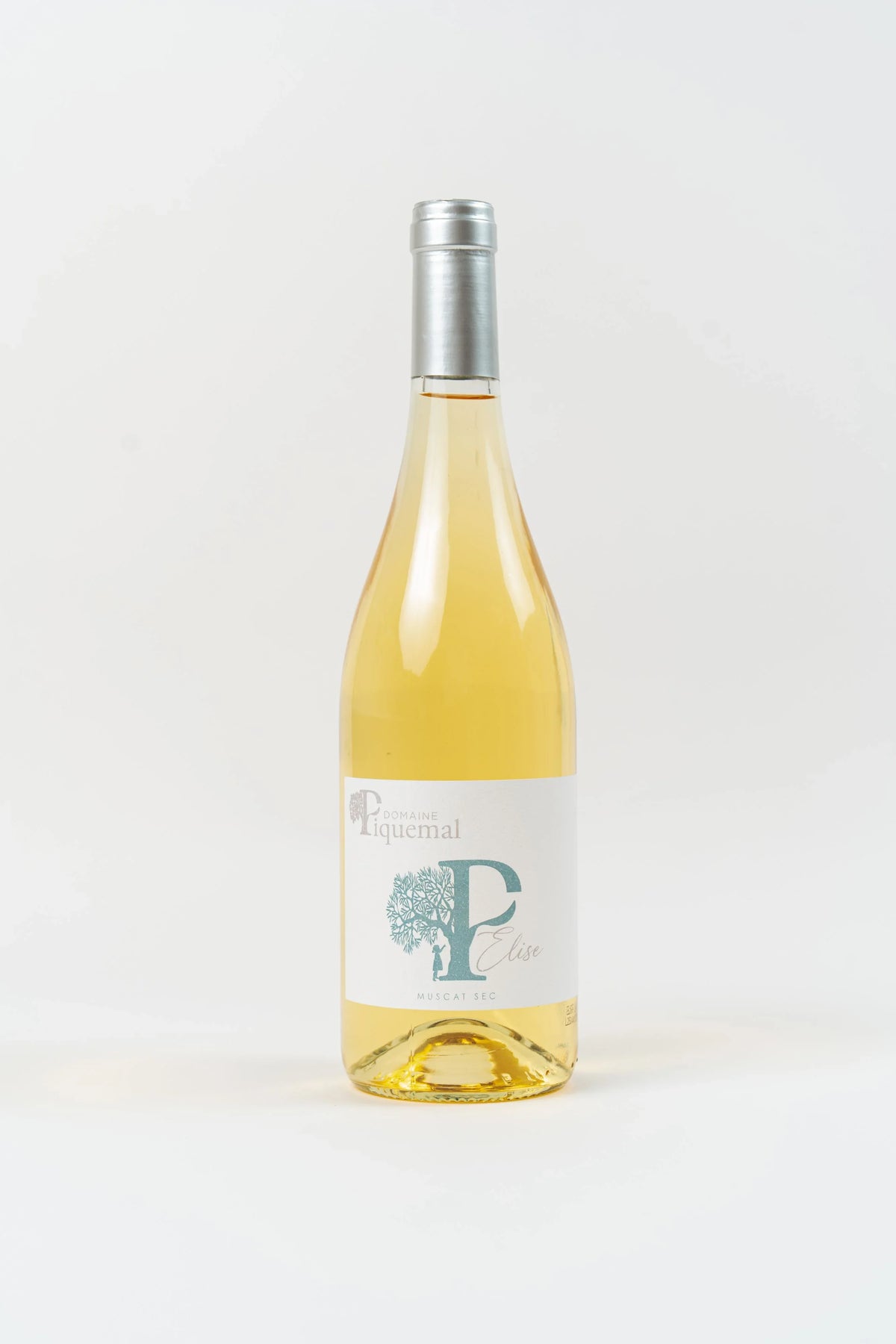 Bouteille de vin blanc Domaine Piquemal 75cl avec notes de muscat et agrumes sur fond blanc