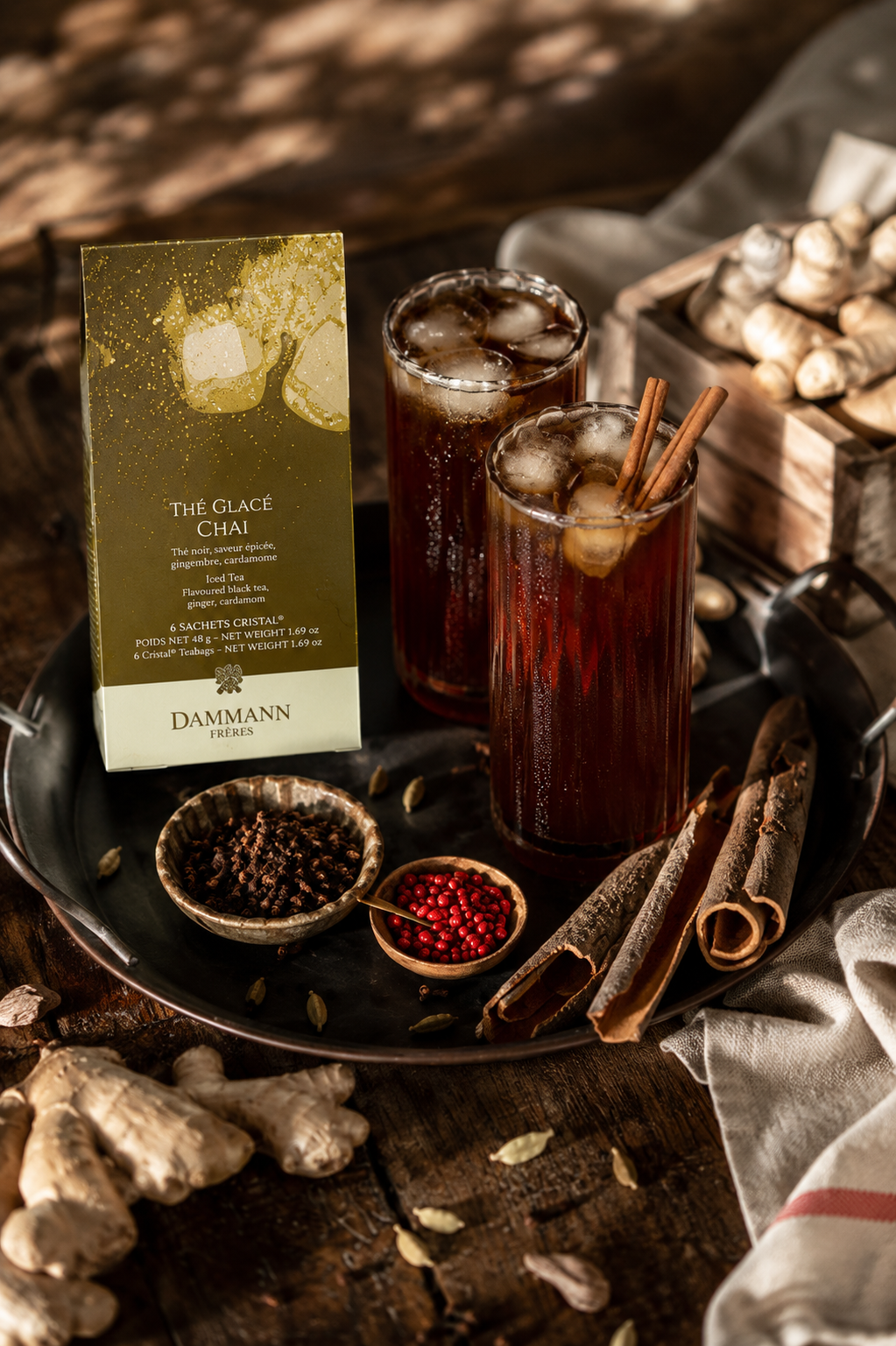 Dammann Frères Thé Glacé Chaï Épicé, boîte de sachets pour infusion glacée.