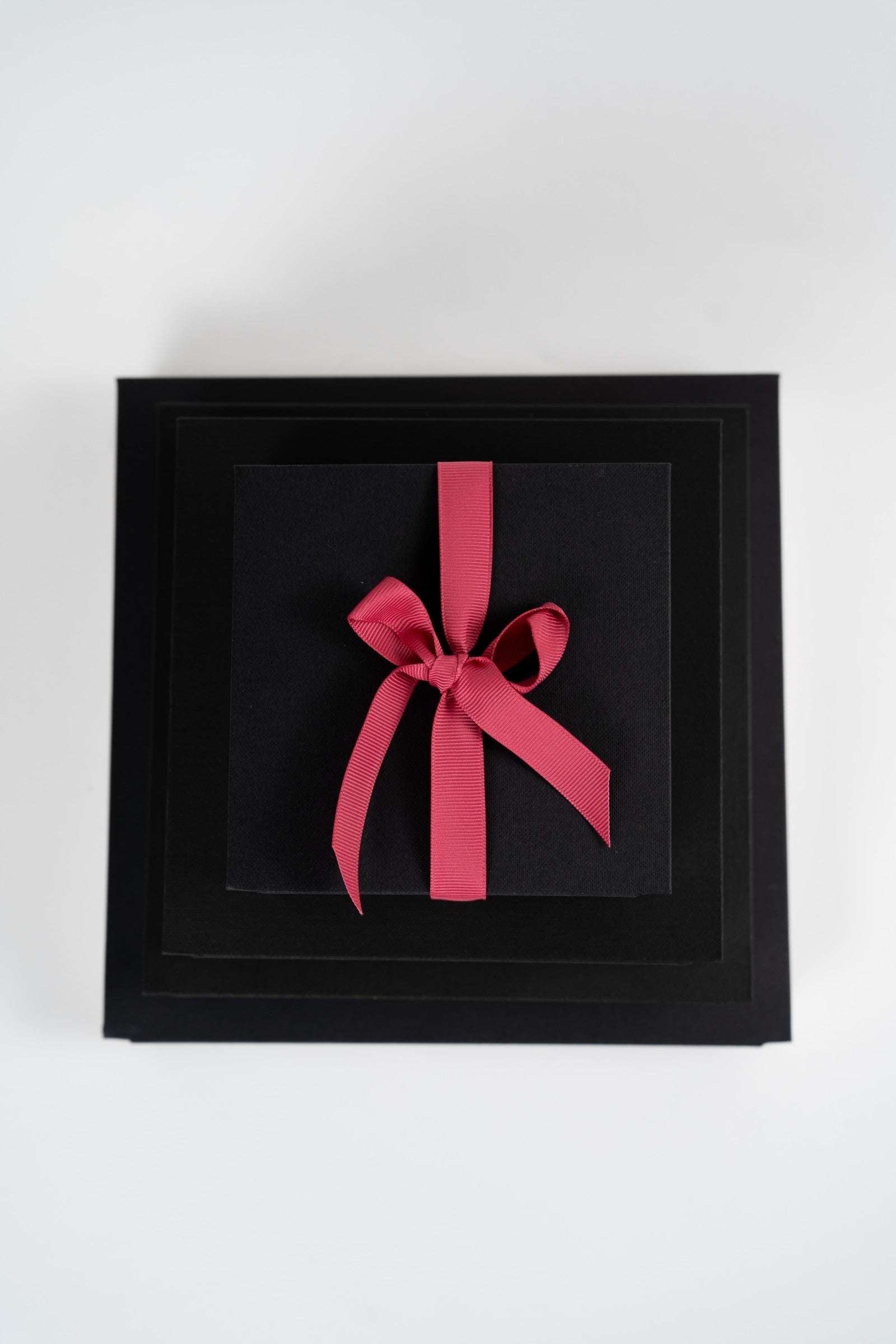 Sélection de pralines artisanales Nessi dans le coffret de 200 g