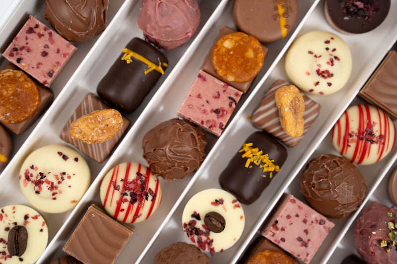 Coffrets Nessi de chocolats assortis avec pralines, ganaches et spécialités chocolatées