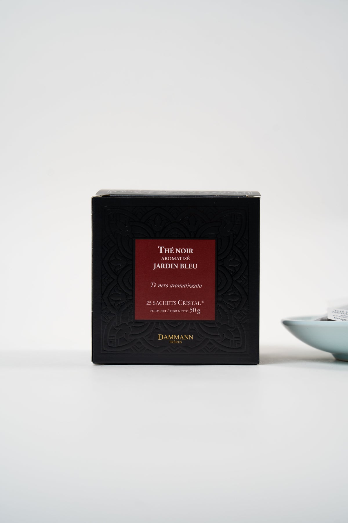 Dammann Frères Jardin Bleu black tea in elegant luxury French tea packaging