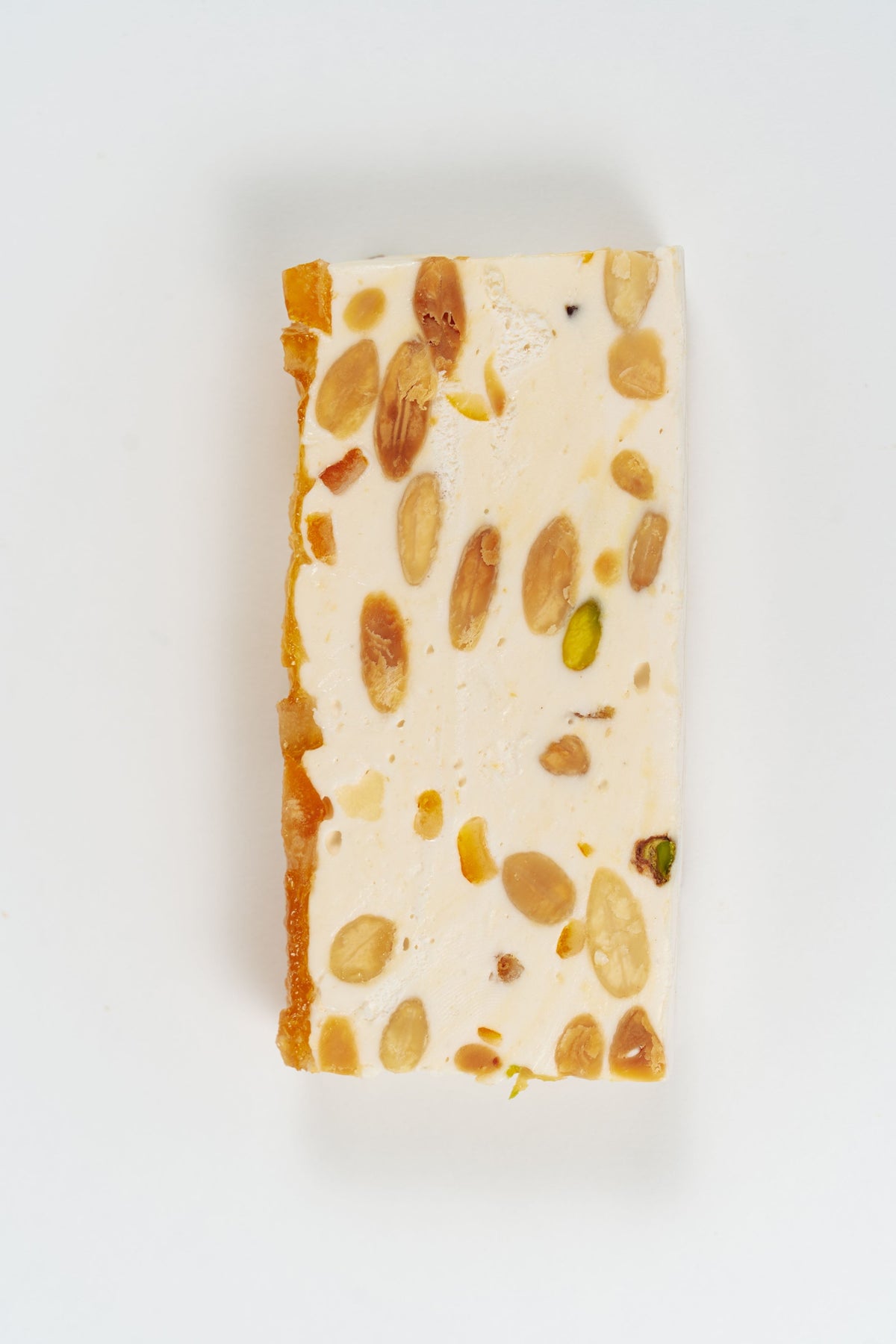 Nougat tendre à l’orange confite avec amandes et pistaches