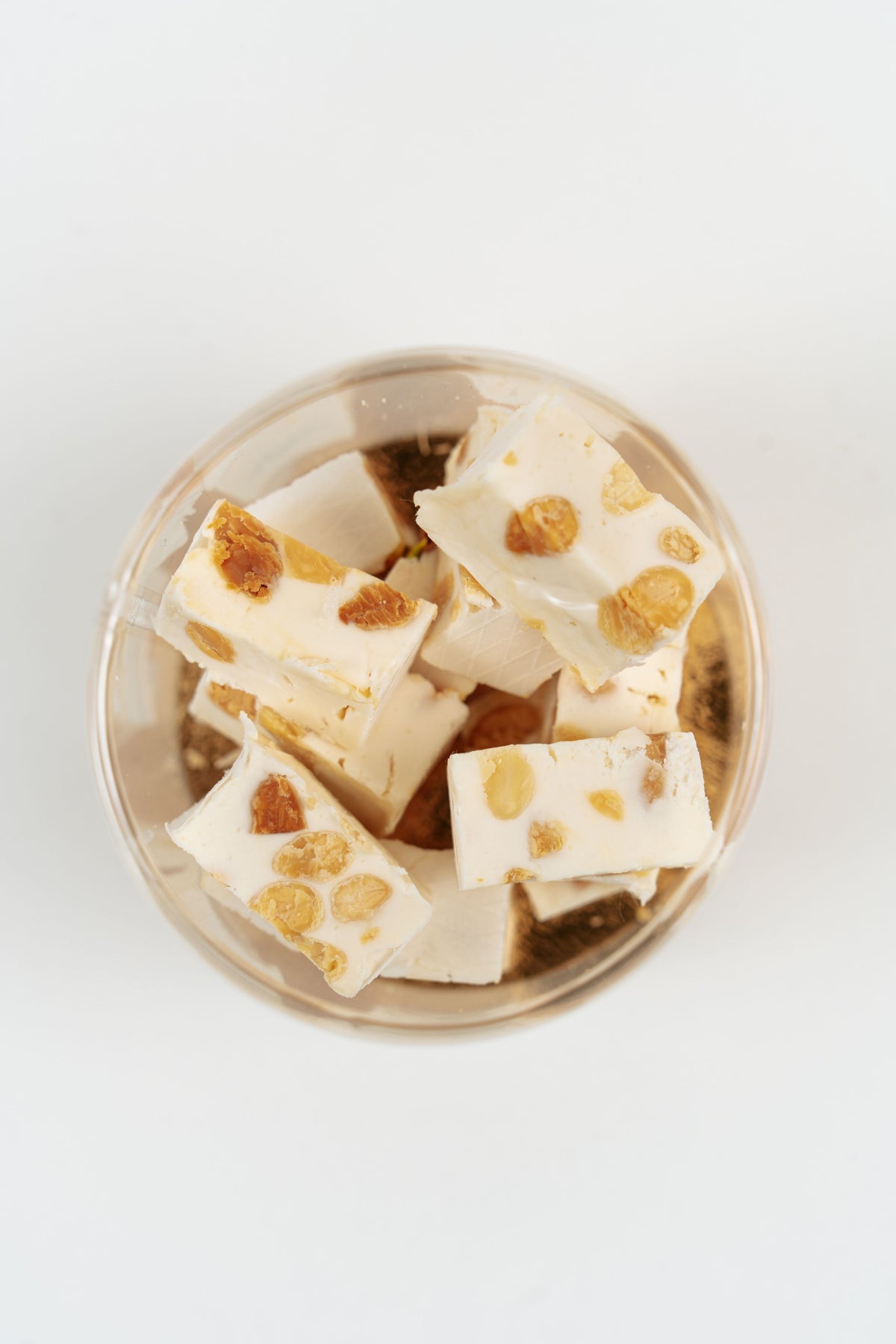 Nougat tendre aux amandes artisanal avec pistaches – Péché Mignon
