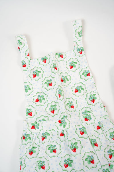 Set de pâtisserie enfant avec tablier et manique motif fraises